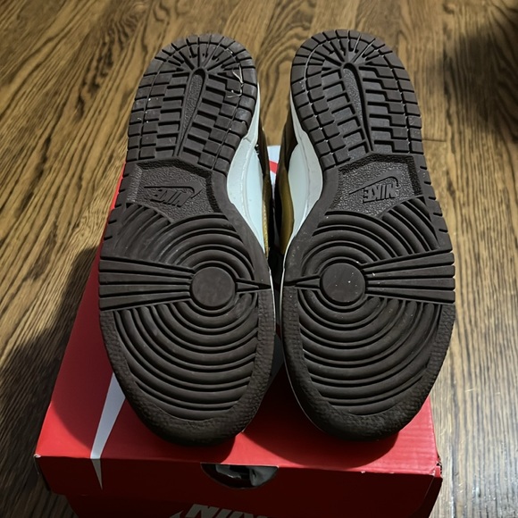 Big Kids Nike Dunk Low - Picture 6 of 7